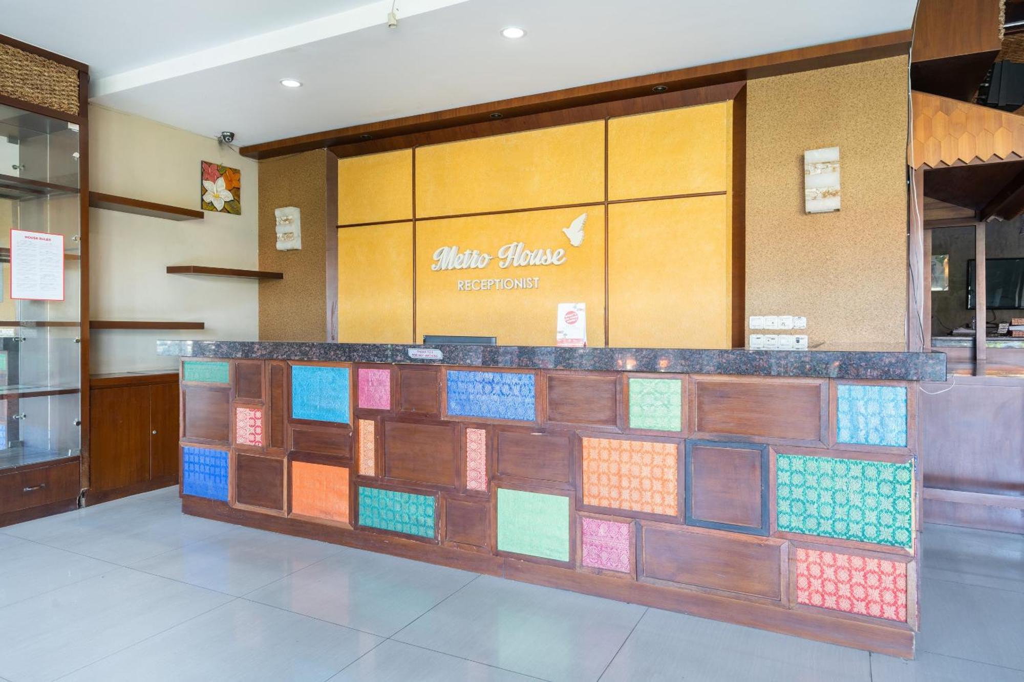 Super Oyo Flagship 91863 Metro House Ξενοδοχείο Σουραμπάγια Εξωτερικό φωτογραφία